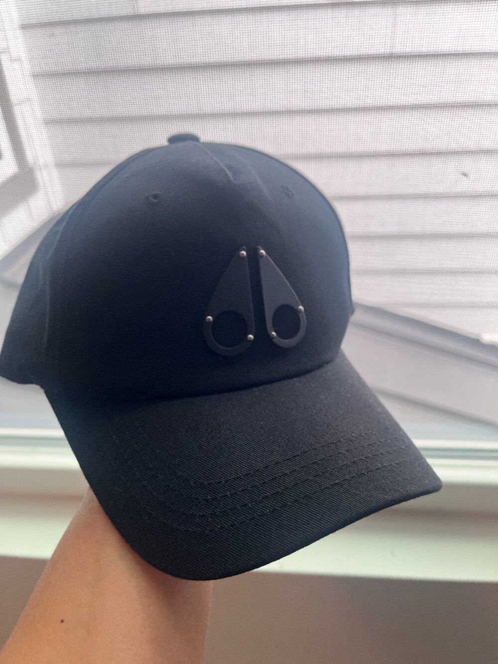 Moose Knuckles Black Metal Logo Baseball Cap Leather Strapback Hat OS